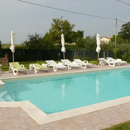 Agriturismo Al Rifugio Divino Belvedere Ostrense